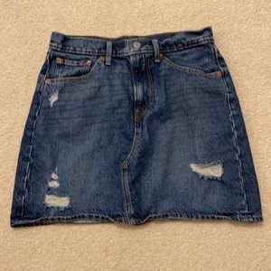 ❌SOLD❌ Levi’s Jean Skirt!